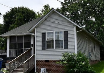 201 Lawrence St, Fuquay Varina, NC 27526