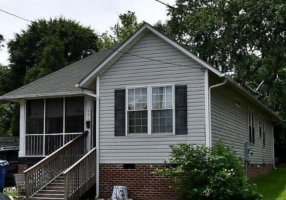 201 Lawrence St, Fuquay Varina, NC 27526
