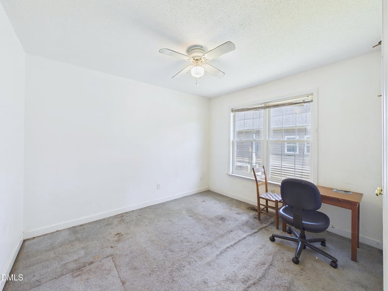 201 Lawrence St, Fuquay Varina, NC 27526