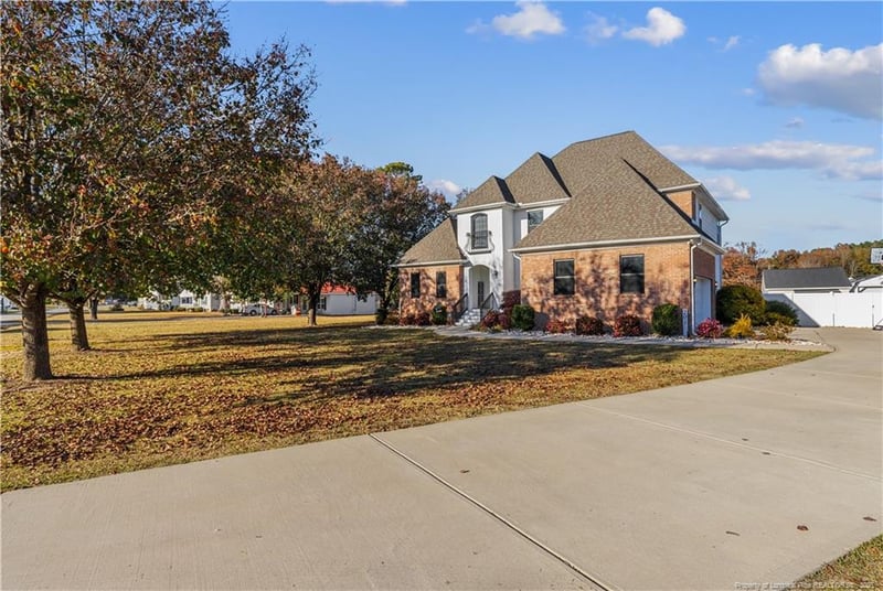201 Lucas Rd, Dunn, NC 28334