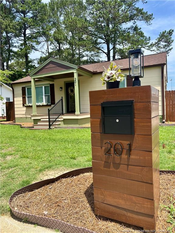 201 Lynn Ave, Fayetteville, NC 28301