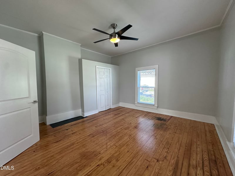 201 N Massey St, Selma, NC 27576