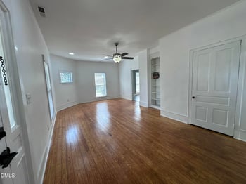 201 N Massey St, Selma, NC 27576
