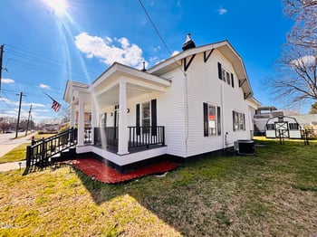 201 N Massey St, Selma, NC 27576