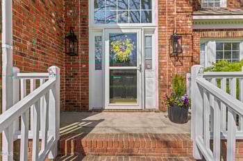 201 Mccleary Ct, Cary, NC 27513