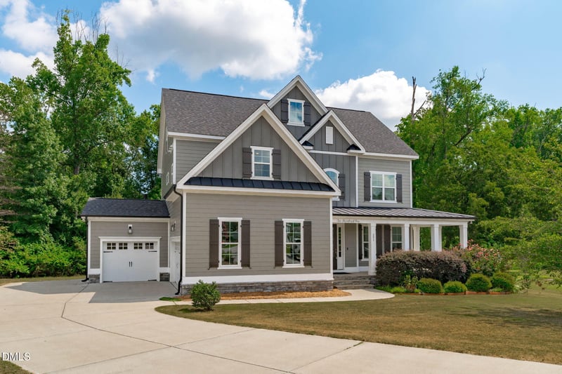 201 Misty Moonlight Dr, Willow Springs, NC 27592