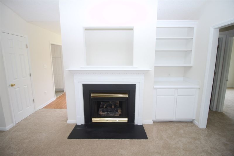 201 Mitchell Ave, Clayton, NC 27520