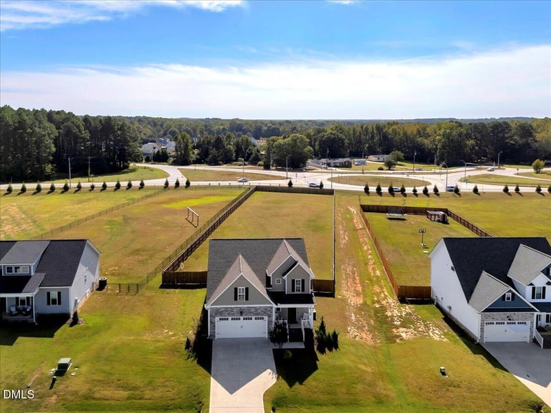201 Noramac Ct, Selma, NC 27576