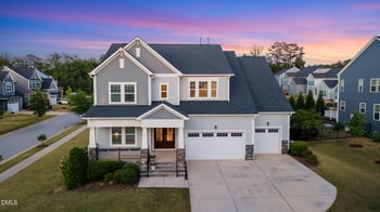 201 Ocean Jasper Dr, Holly Springs, NC 27540