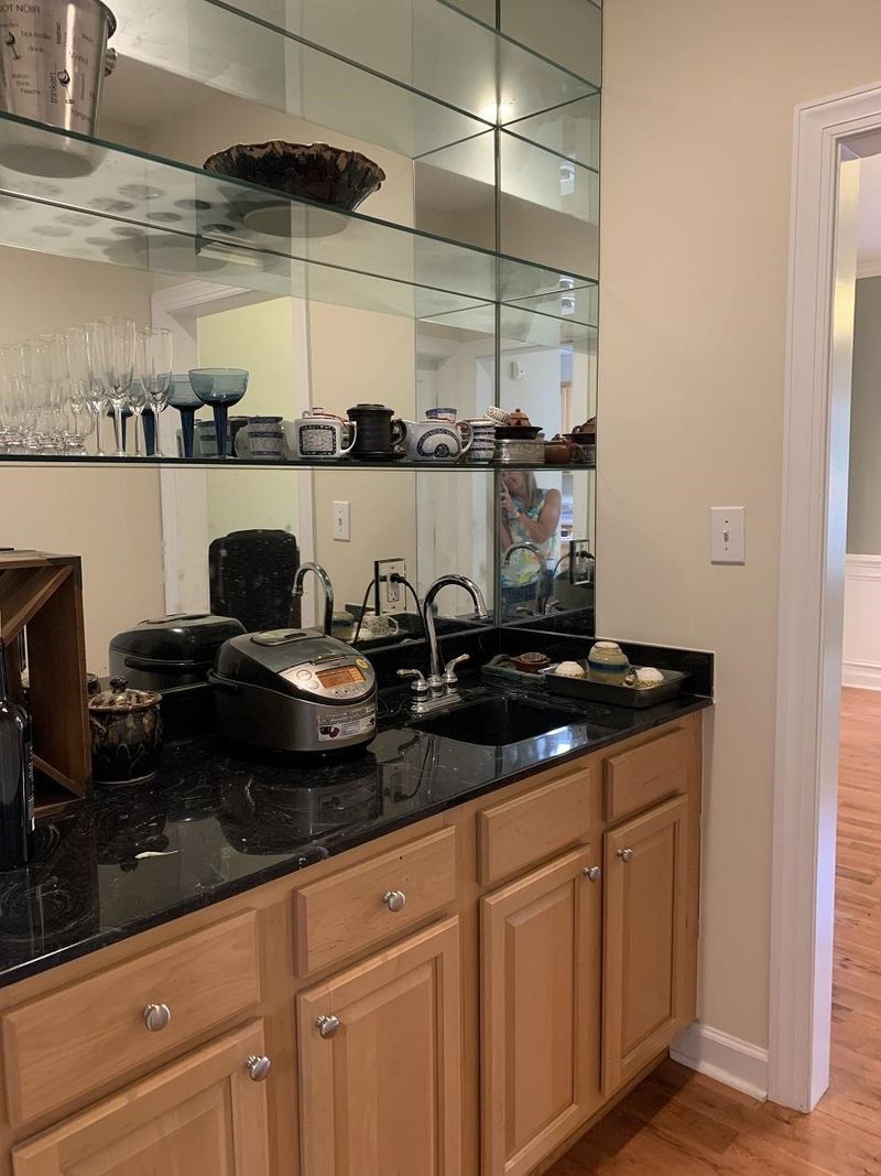 201 Palafox Dr, Chapel Hill, NC 27516