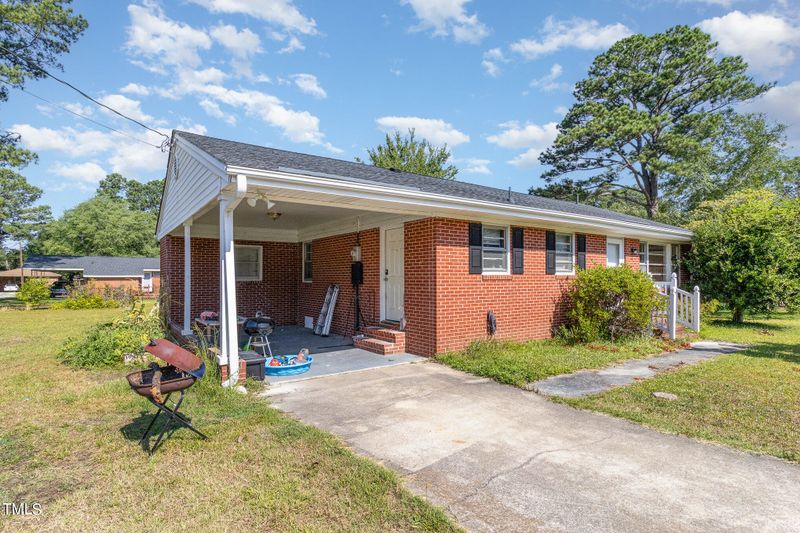 201 Phillips St, Smithfield, NC 27577