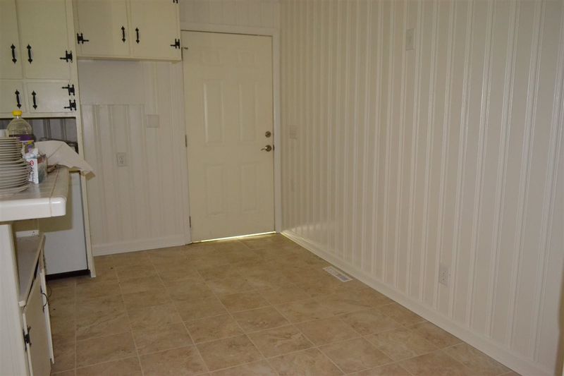 201 S Pine St, Benson, NC 27504