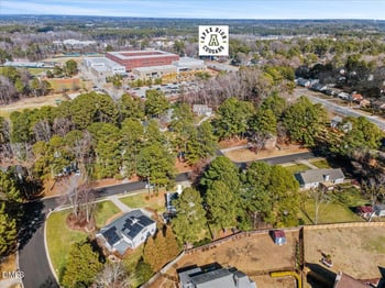 201 Pinewood Dr, Apex, NC 27502