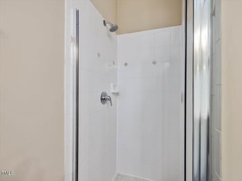 201 Presque Isle Ln, Chapel Hill, NC 27514