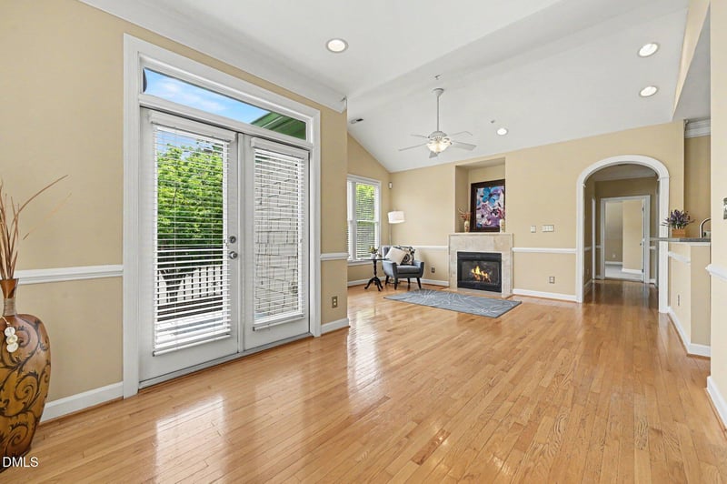 201 Presque Isle Ln, Chapel Hill, NC 27514