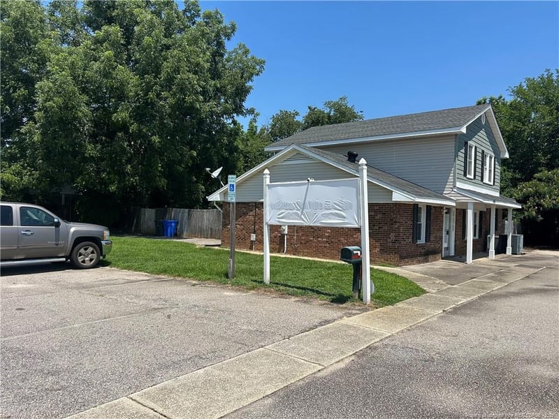 201 Reilly Rd, Fayetteville, NC 28303
