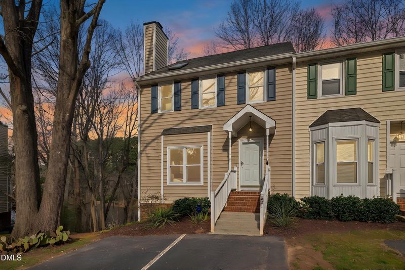 201 Riverwalk Cir, Cary, NC 27511