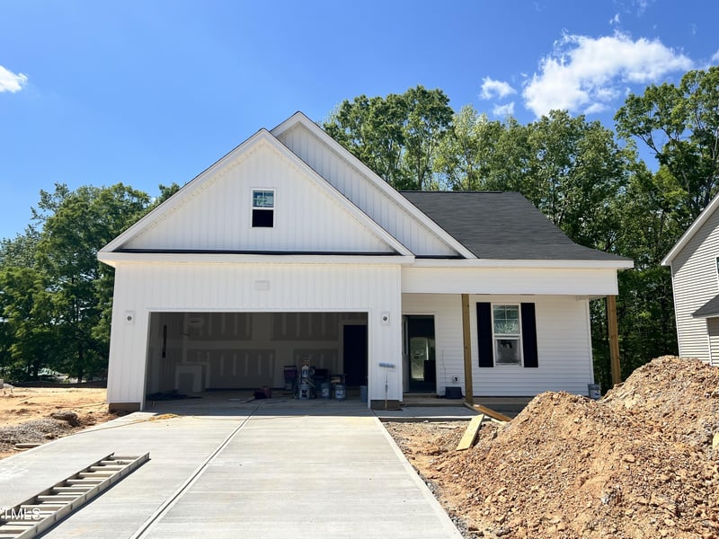 201 Saltgrass Ln, Smithfield, NC 27577