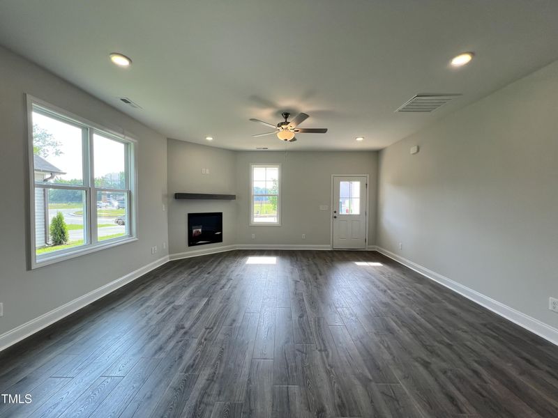 201 W Saltgrass Ln, Smithfield, NC 27577