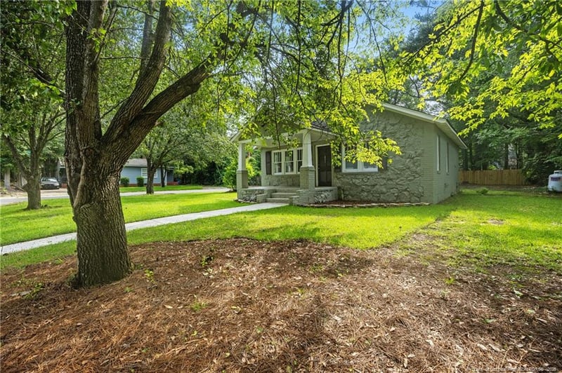 201 Sedberry St, Fayetteville, NC 28305