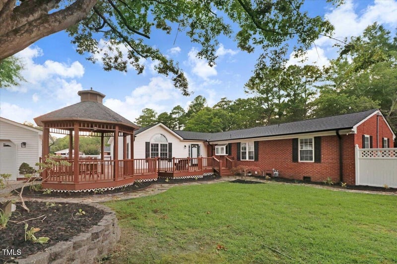 201 Shady Lane Dr, Smithfield, NC 27577