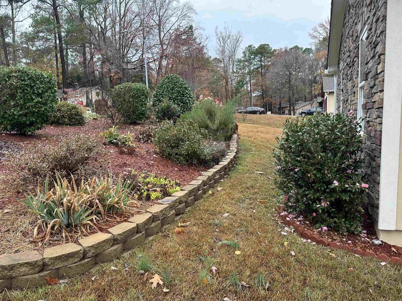 201 Shoals Ln, Garner, NC 27529