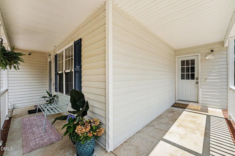 201 Southerby Dr, Garner, NC 27529