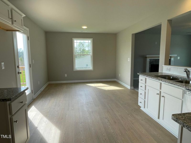 201 Starry Sky Dr, Benson, NC 27504