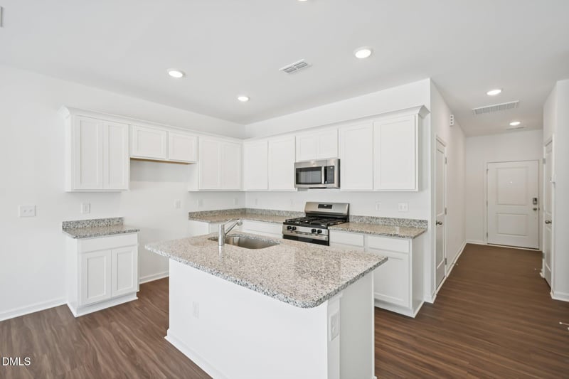 201 Stonemill Trl, Clayton, NC 27520