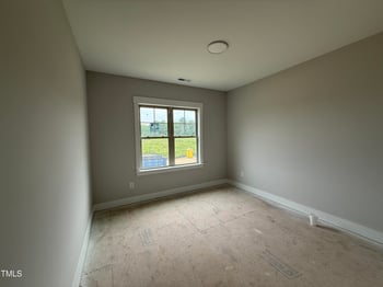 201 Tee Dr, Selma, NC 27576
