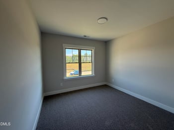 201 Tee Dr, Selma, NC 27576