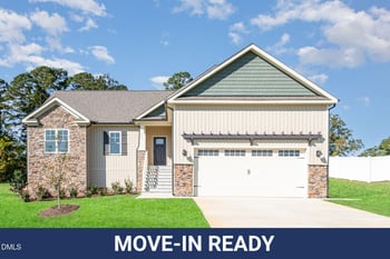 201 Tee Dr, Selma, NC 27576