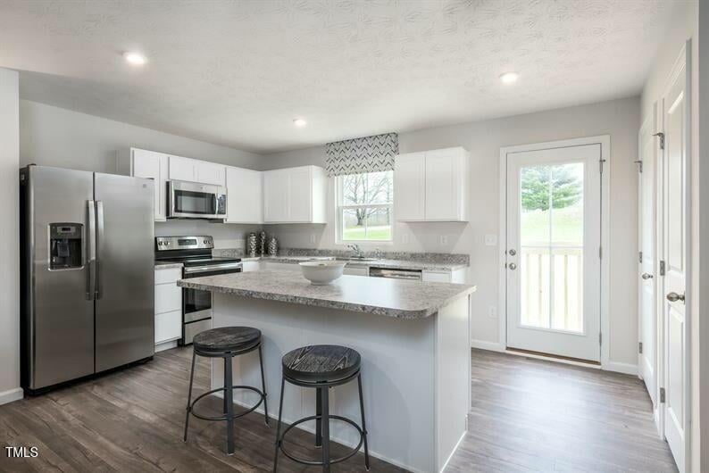 201 Tormore Dr, Sanford, NC 27330