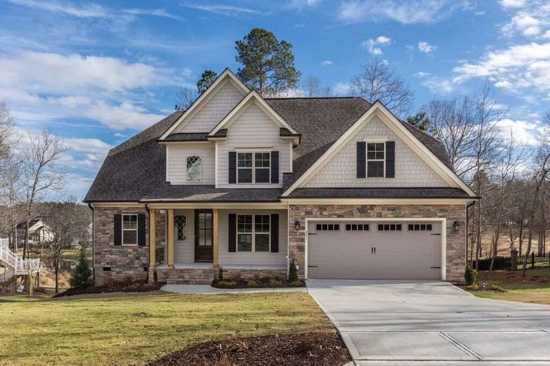 201 Townsend Dr, Clayton, NC 27527