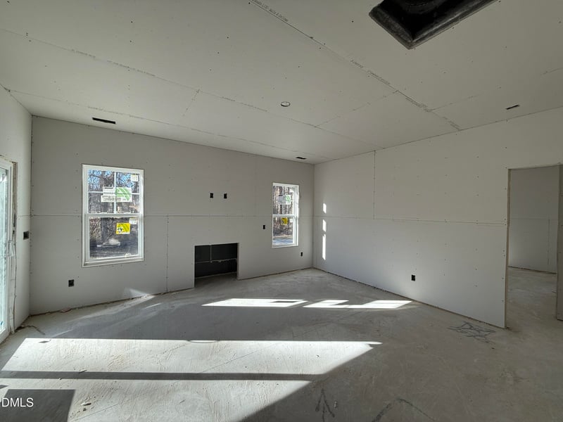 201 Tuskeegee Dr, Smithfield, NC 27577