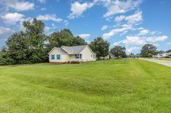 201 Twin Creeks Dr, Goldsboro, NC 27530