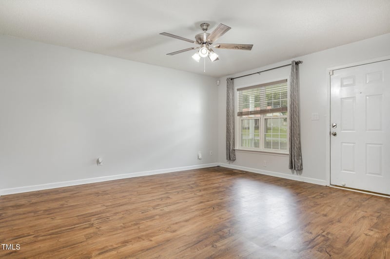 201 Twin Creeks Dr, Goldsboro, NC 27530