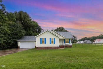 201 Twin Creeks Dr, Goldsboro, NC 27530
