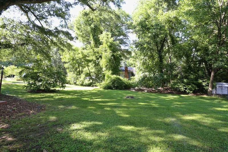 201 Walnut St, Cary, NC 27511