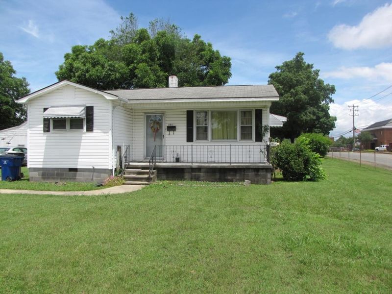 201 Ward St, Graham, NC 27253