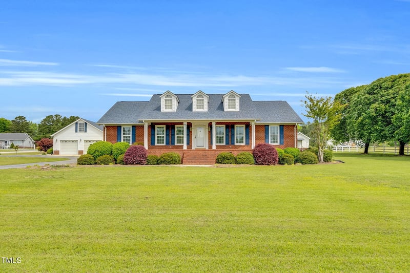 201 Wendy Pl, Benson, NC 27504