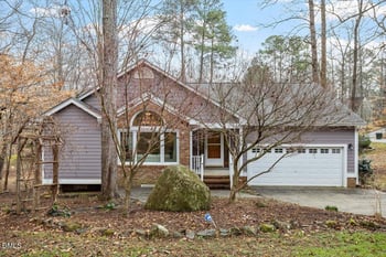 201 Wild Oak Ln, Carrboro, NC 27510