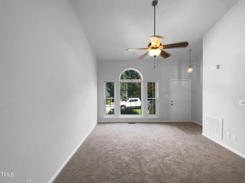 201 Wyatts Pond Ln, Cary, NC 27513