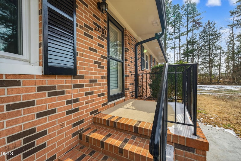 2010 Eastwood Dr, Durham, NC 27703