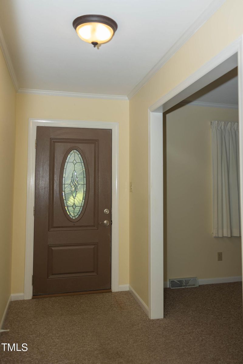 2010 W Front St, Burlington, NC 27215