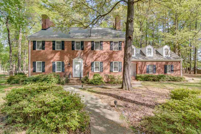 2010 Guernsdel St, Durham, NC 27705
