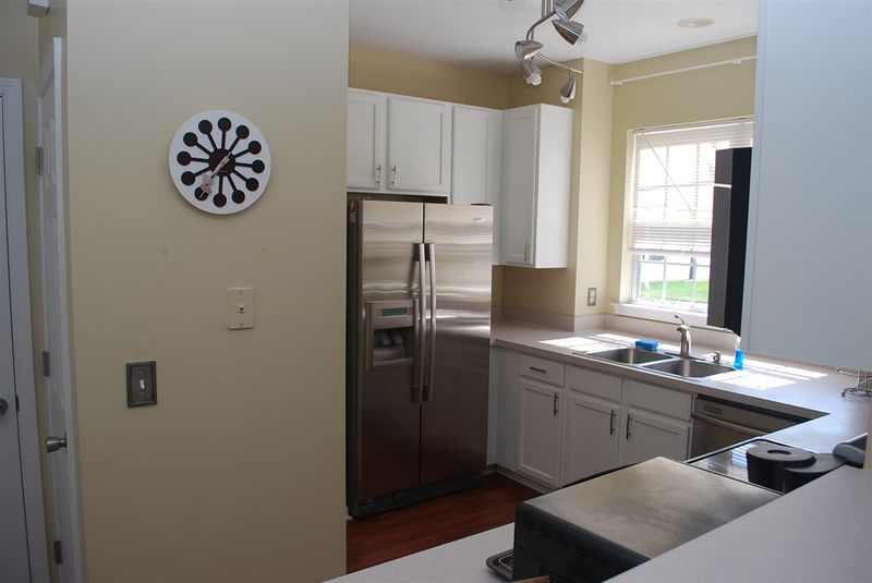 2010 Lost Ln, Raleigh, NC 27603