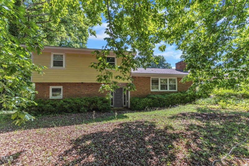 2010 Summerdale Dr, Raleigh, NC 27604