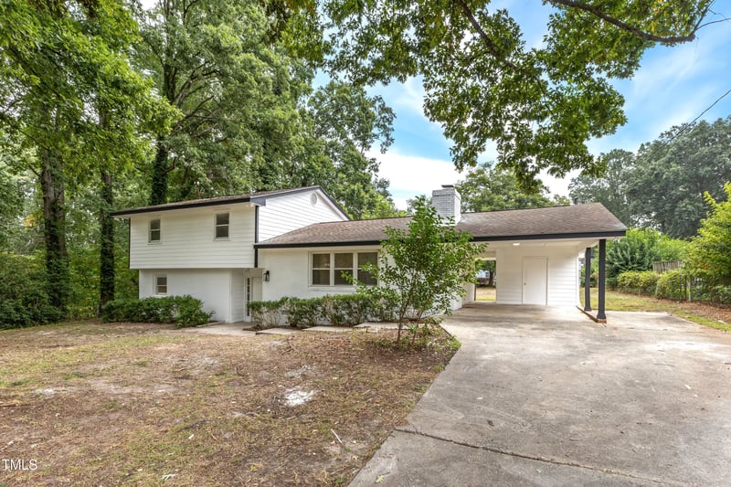 2010 Summerdale Dr, Raleigh, NC 27604