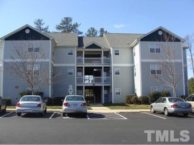 2010 Wolfmill Dr #103, Raleigh, NC 27603